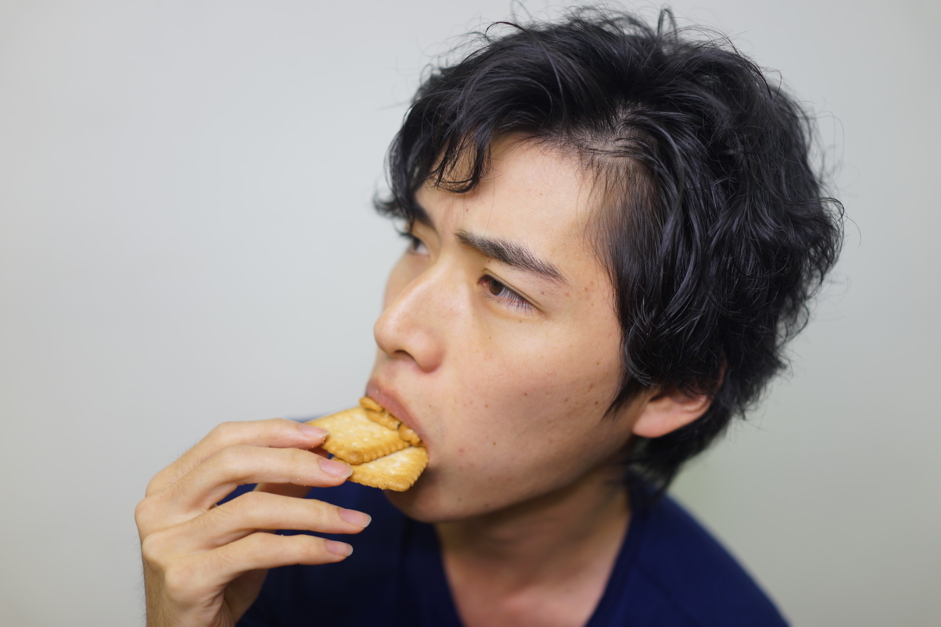 【フリー画像素材】もう食べれないって言ってるのに永遠にクッキーを食わされる – フリー素材のAPhoto（アフォト）
