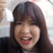 勝手にケーキを食べられて激怒する女性