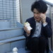 上司に怒られたから友達に愚痴を聞いてもらうサラリーマン