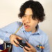 ゲームをすると人格が変わる男性