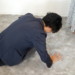 なんか分からないけど土下座させられる男性