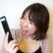 鬼の形相でクレーム電話をする女性